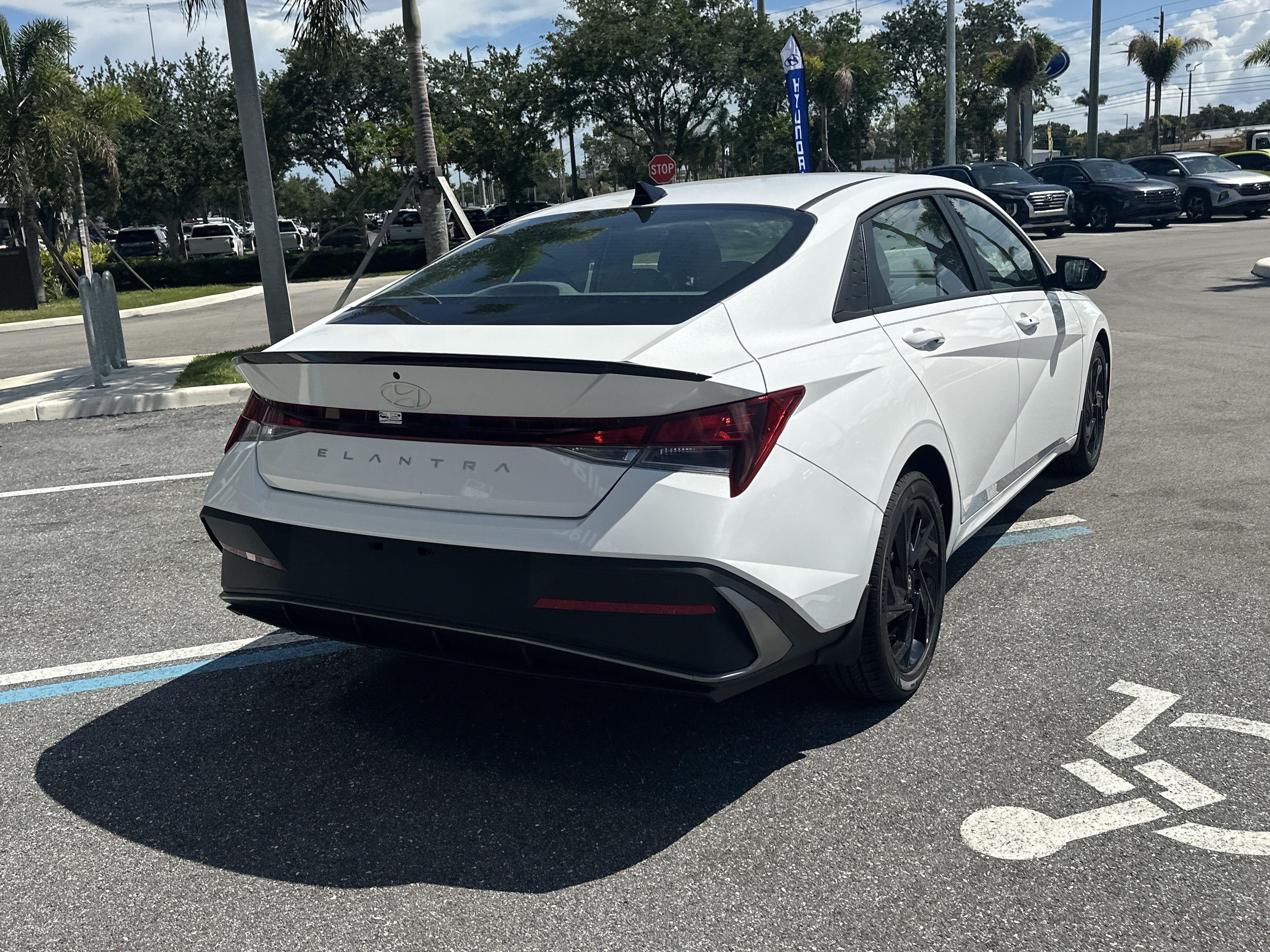 2026 Hyundai Elantra SEL Sport