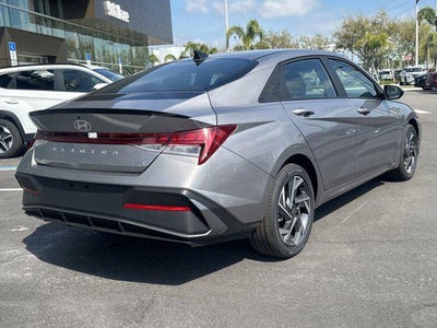 2025 Hyundai Elantra Hybrid SEL Sport