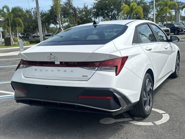 2025 Hyundai Elantra Hybrid Limited
