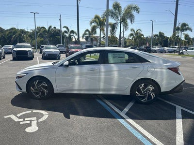 2025 Hyundai Elantra SEL Convenience