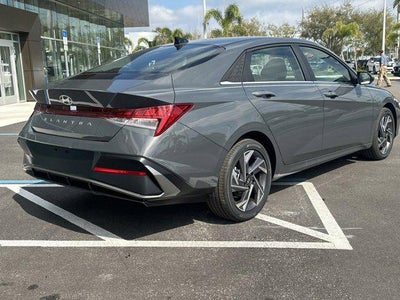 2025 Hyundai Elantra SEL Convenience