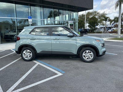 2026 Hyundai Venue SE