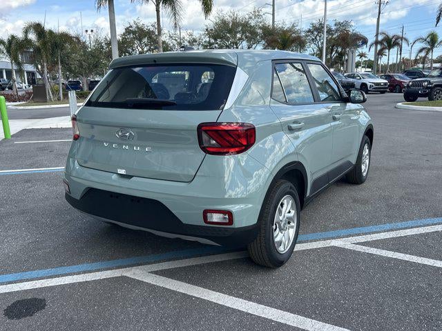 2026 Hyundai Venue SE