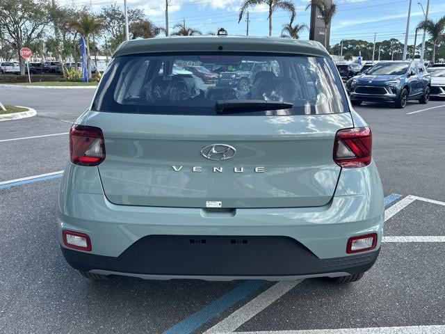 2026 Hyundai Venue SE