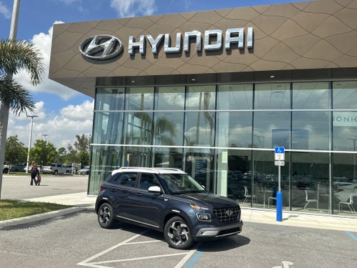 2026 Hyundai Venue SEL w/Two-Tone Roof