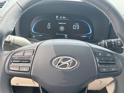 2026 Hyundai Venue SEL w/Two-Tone Roof