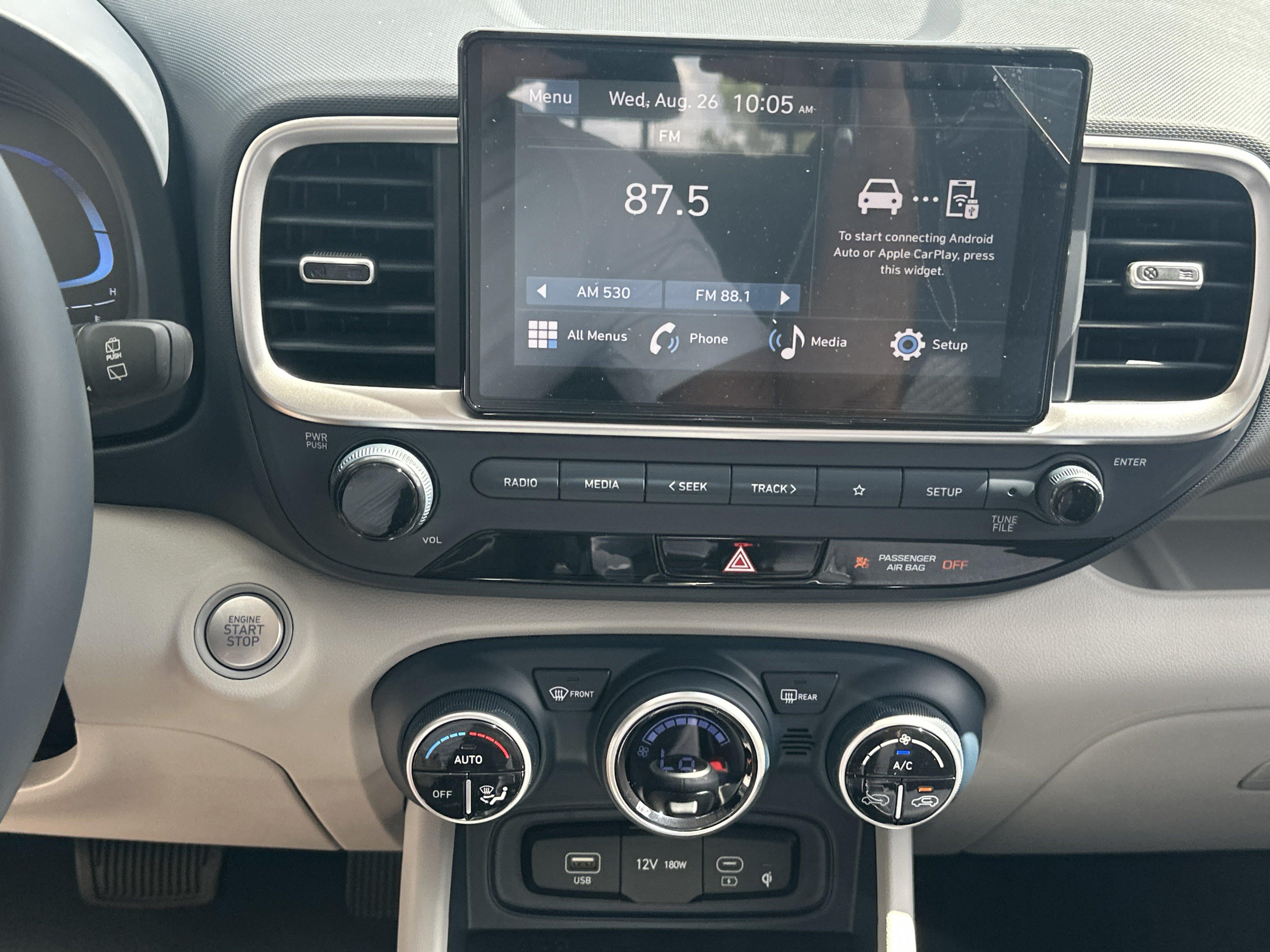 2026 Hyundai Venue SEL w/Two-Tone Roof