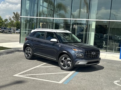 2026 Hyundai Venue SEL w/Two-Tone Roof