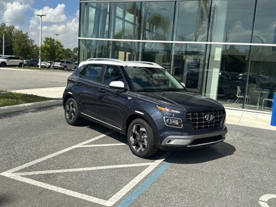 2026 Hyundai Venue SEL w/Two-Tone Roof