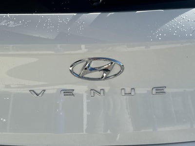 2026 Hyundai Venue SEL w/Two-Tone Roof