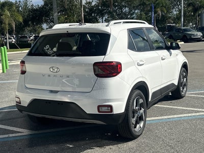 2026 Hyundai Venue SEL w/Two-Tone Roof