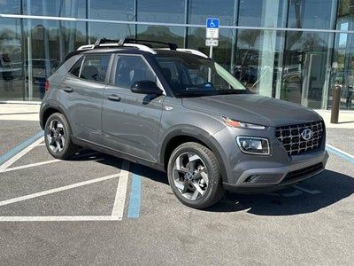 2026 Hyundai Venue SEL w/Two-Tone Roof