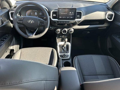 2026 Hyundai Venue SEL w/Two-Tone Roof