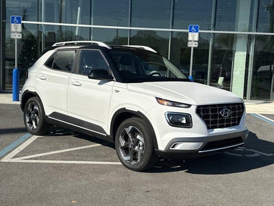 2026 Hyundai Venue SEL w/Two-Tone Roof