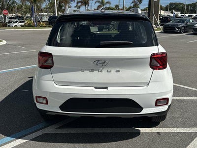 2026 Hyundai Venue SEL w/Two-Tone Roof
