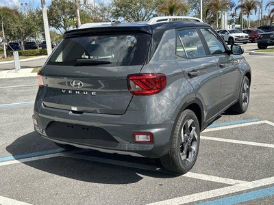 2026 Hyundai Venue SEL w/Two-Tone Roof