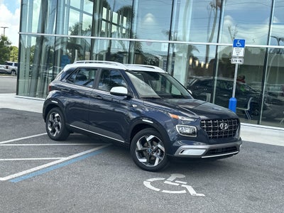 2026 Hyundai Venue SEL w/Two-Tone Roof