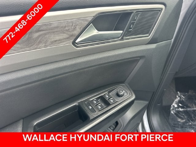 2020 Volkswagen Atlas Cross Sport 2.0T SE w/Technology