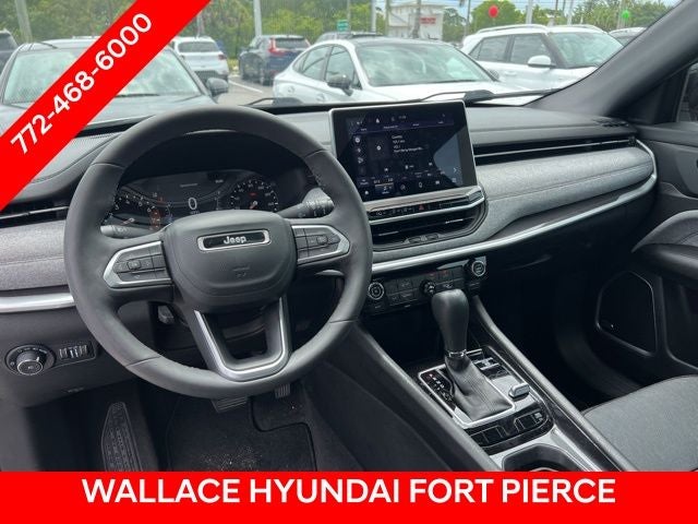 2023 Jeep Compass Latitude Lux