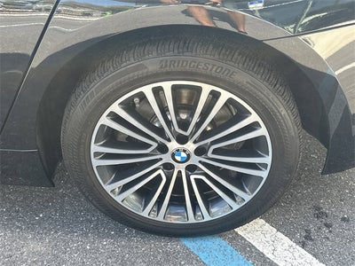 2019 BMW 5 Series 530i