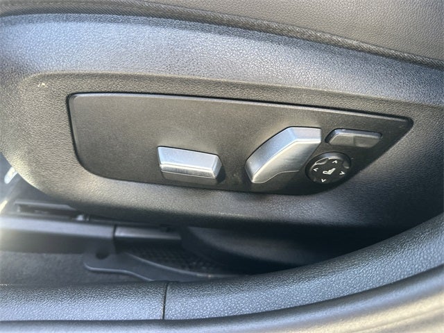 2019 BMW 5 Series 530i