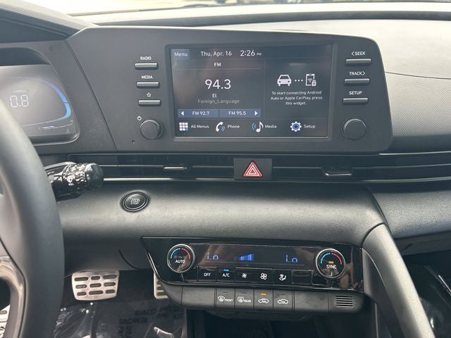 2025 Hyundai Elantra SEL Sport