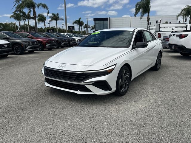 2025 Hyundai Elantra SEL Sport