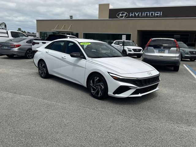 2025 Hyundai Elantra SEL Sport
