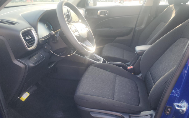 2026 Hyundai Venue SE