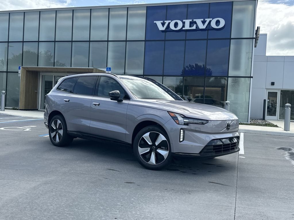 2026 Volvo EX90 Plus