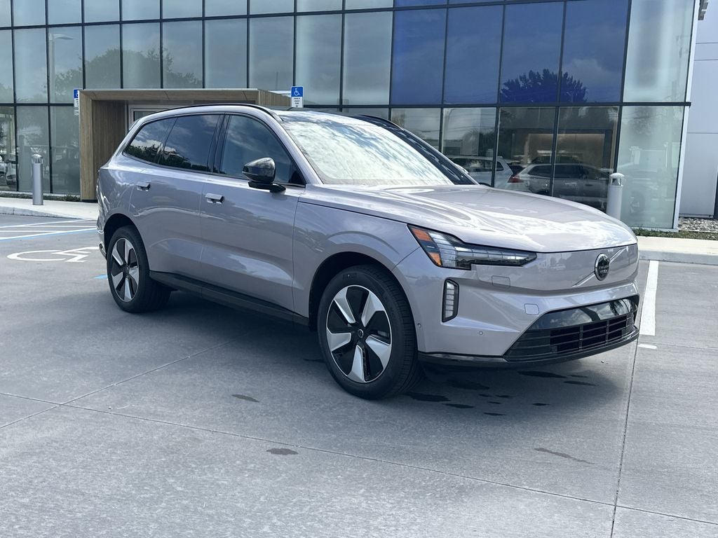 2026 Volvo EX90 Plus