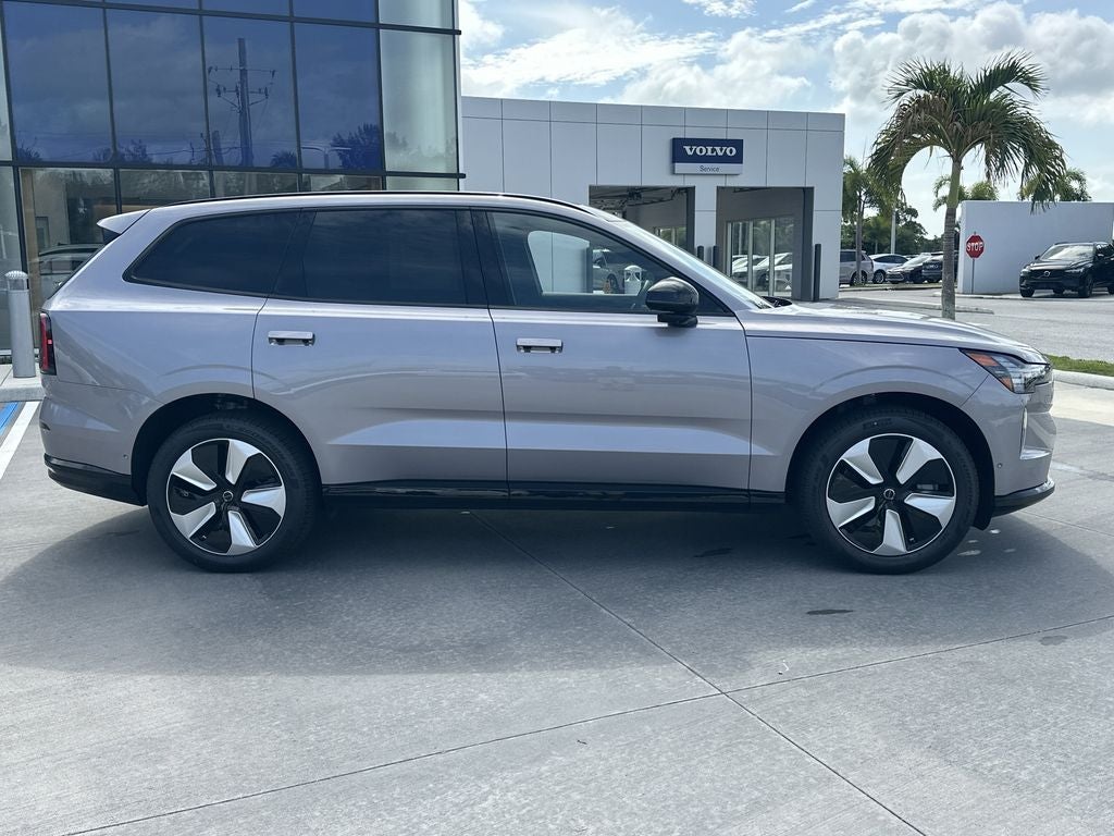 2026 Volvo EX90 Plus