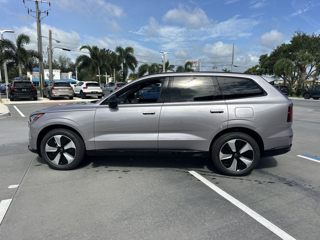2026 Volvo EX90 Plus