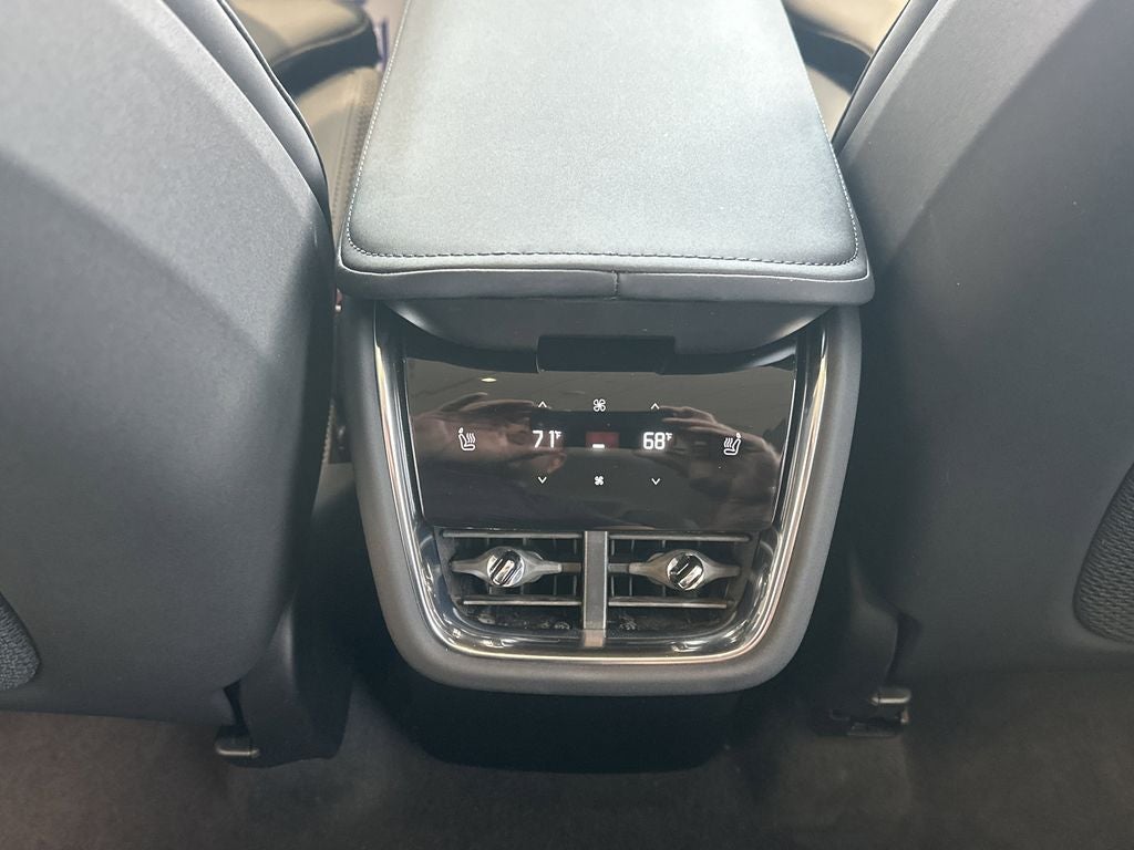 2025 Volvo EX90 Twin Motor Performance Ultra 7-Seater