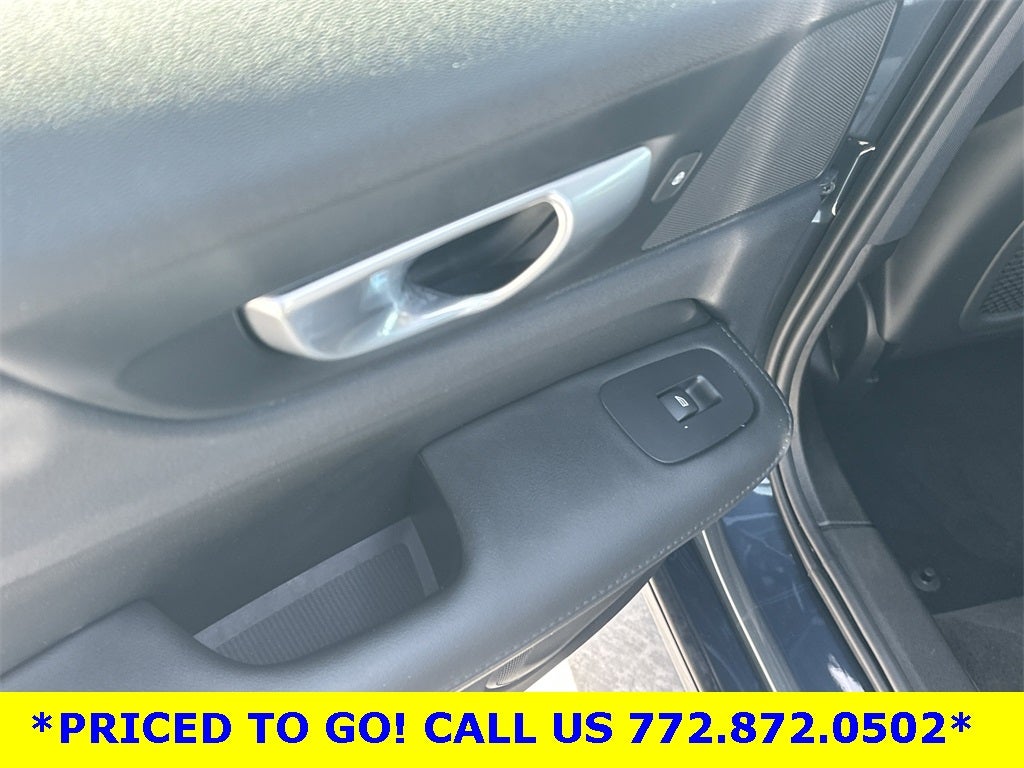 2024 Volvo S60 B5 Core Dark Theme