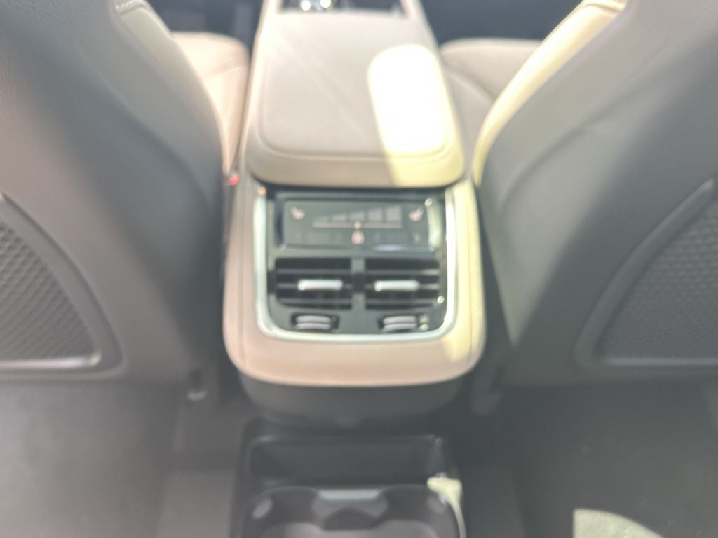 2026 Volvo XC90 B6 Plus 6-Seater