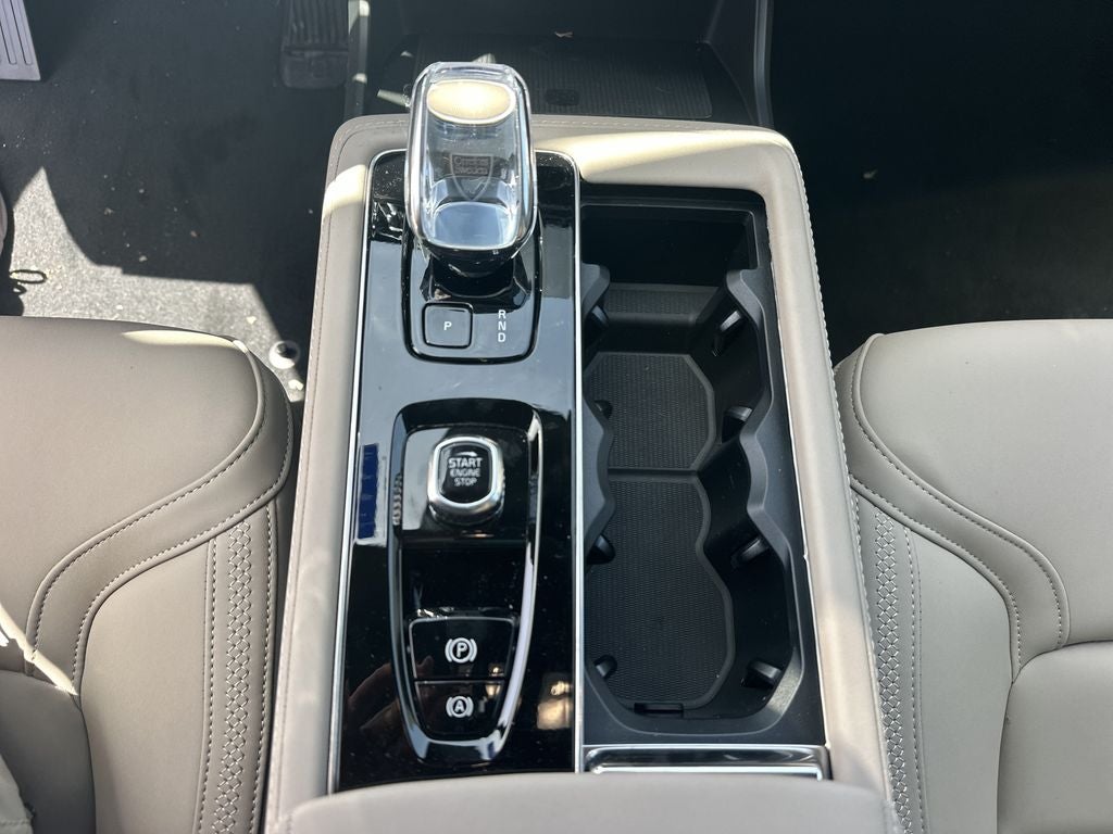 2026 Volvo XC90 B6 Plus 6-Seater