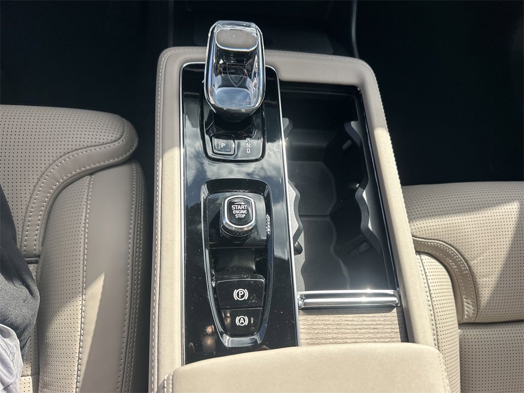 2026 Volvo XC90 B6 Ultra