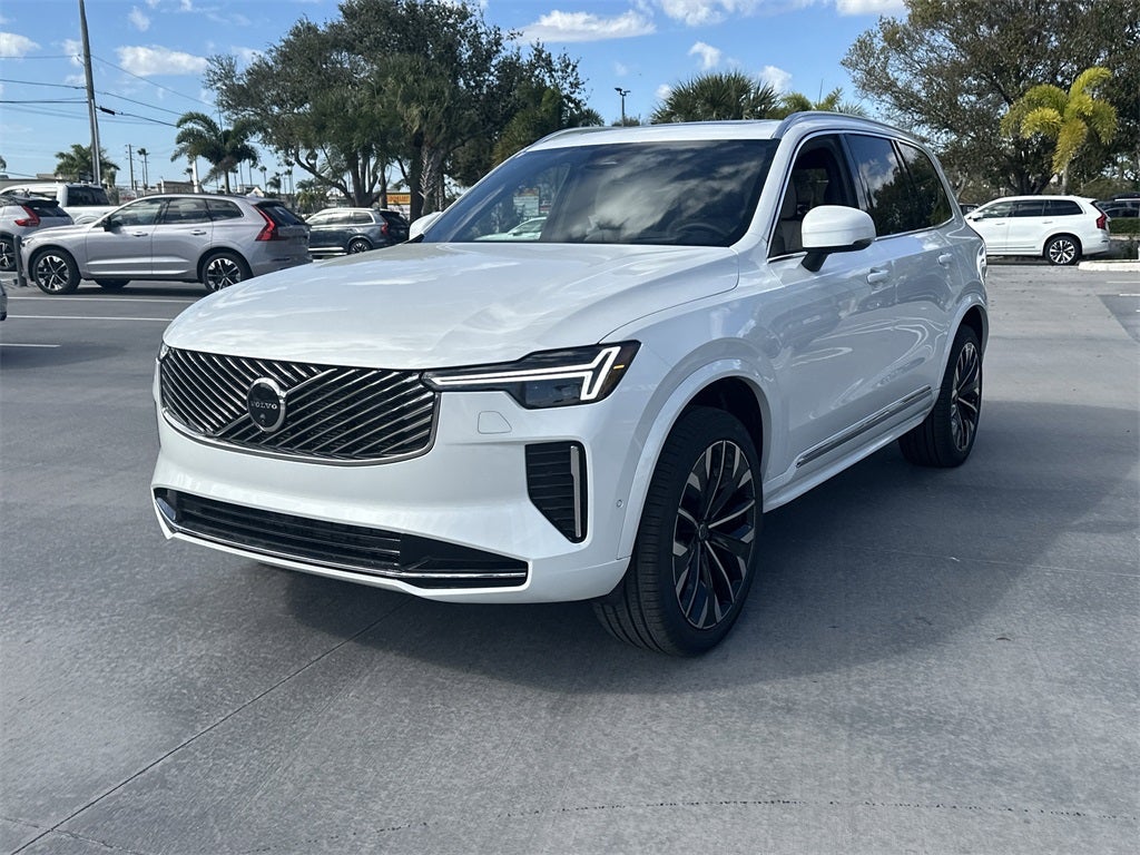 2026 Volvo XC90 B6 Ultra