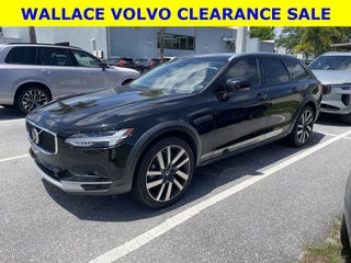 2023 Volvo V90 Cross Country B6