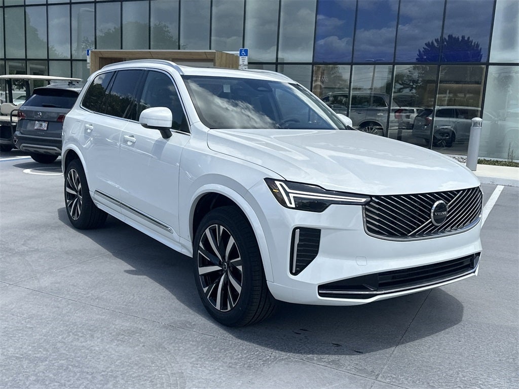 2025 Volvo XC90 B6 Core 2025.5