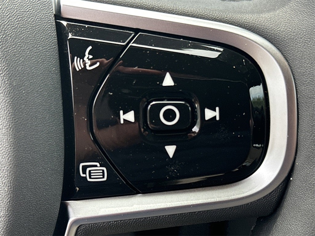 2025 Volvo XC90 B6 Plus 7-Seater 2025.5