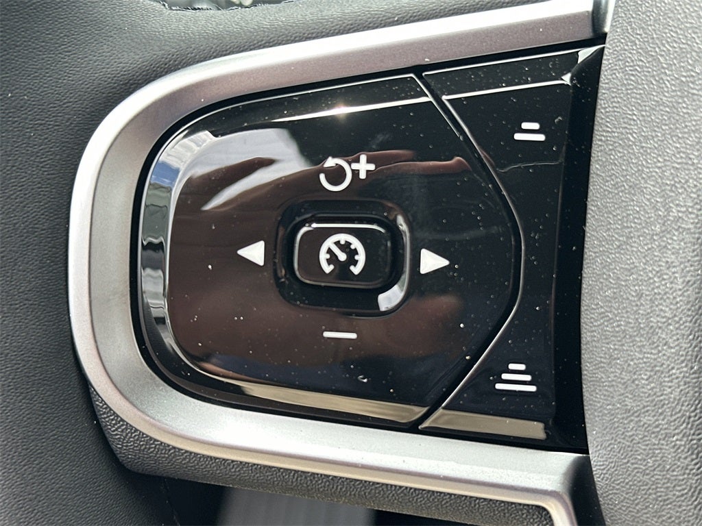 2025 Volvo XC90 B6 Plus 7-Seater 2025.5