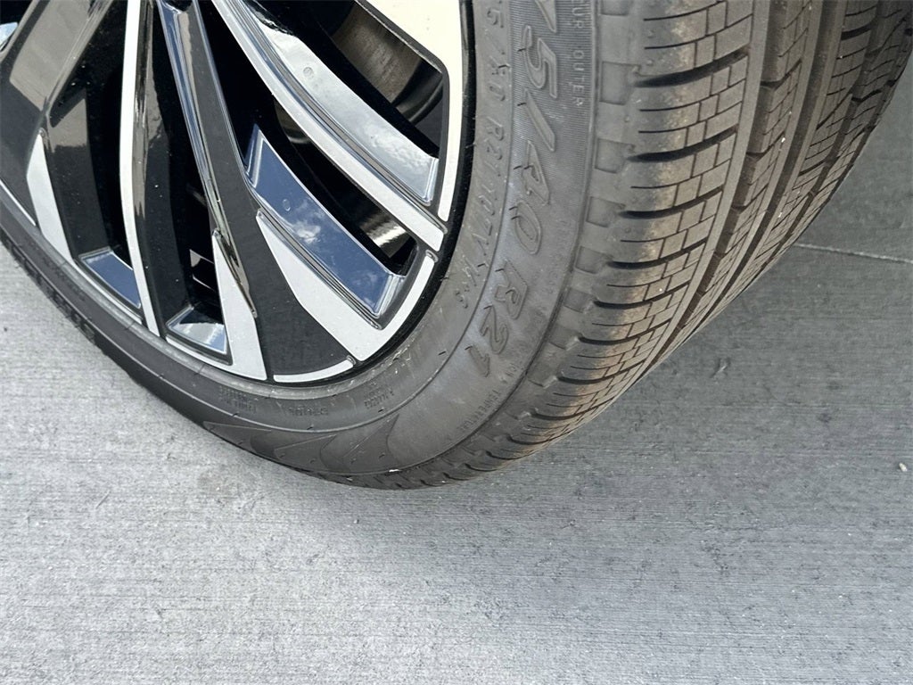 2025 Volvo XC90 B6 Plus 7-Seater 2025.5