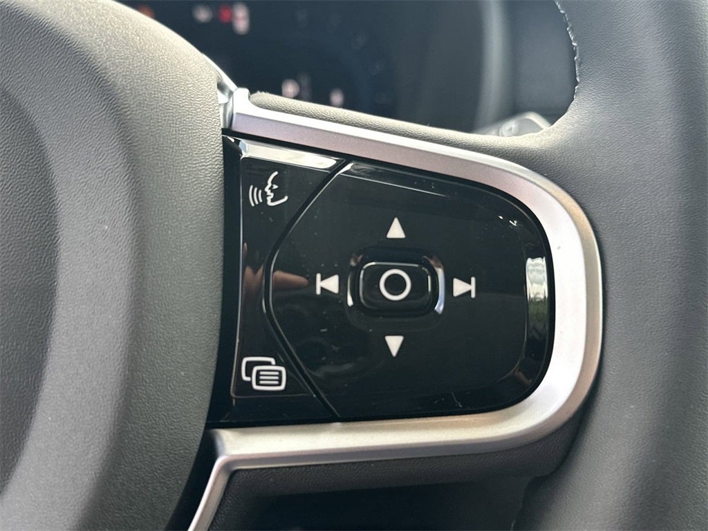 2025 Volvo XC90 B6 Plus 7-Seater 2025.5