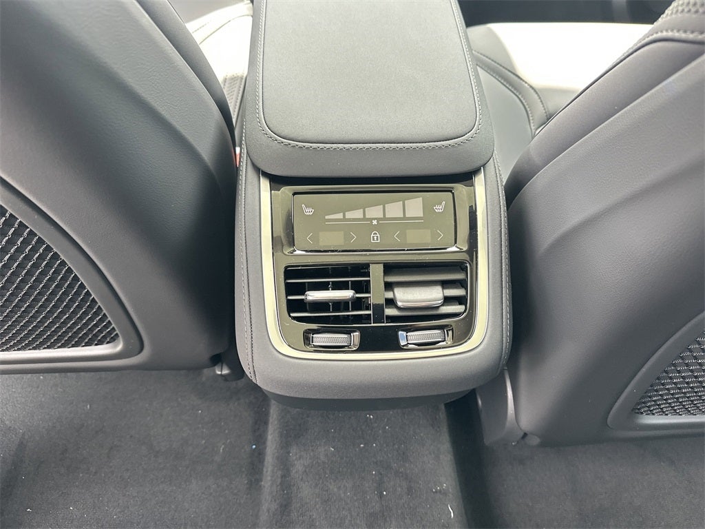 2025 Volvo XC90 B6 Plus 7-Seater 2025.5