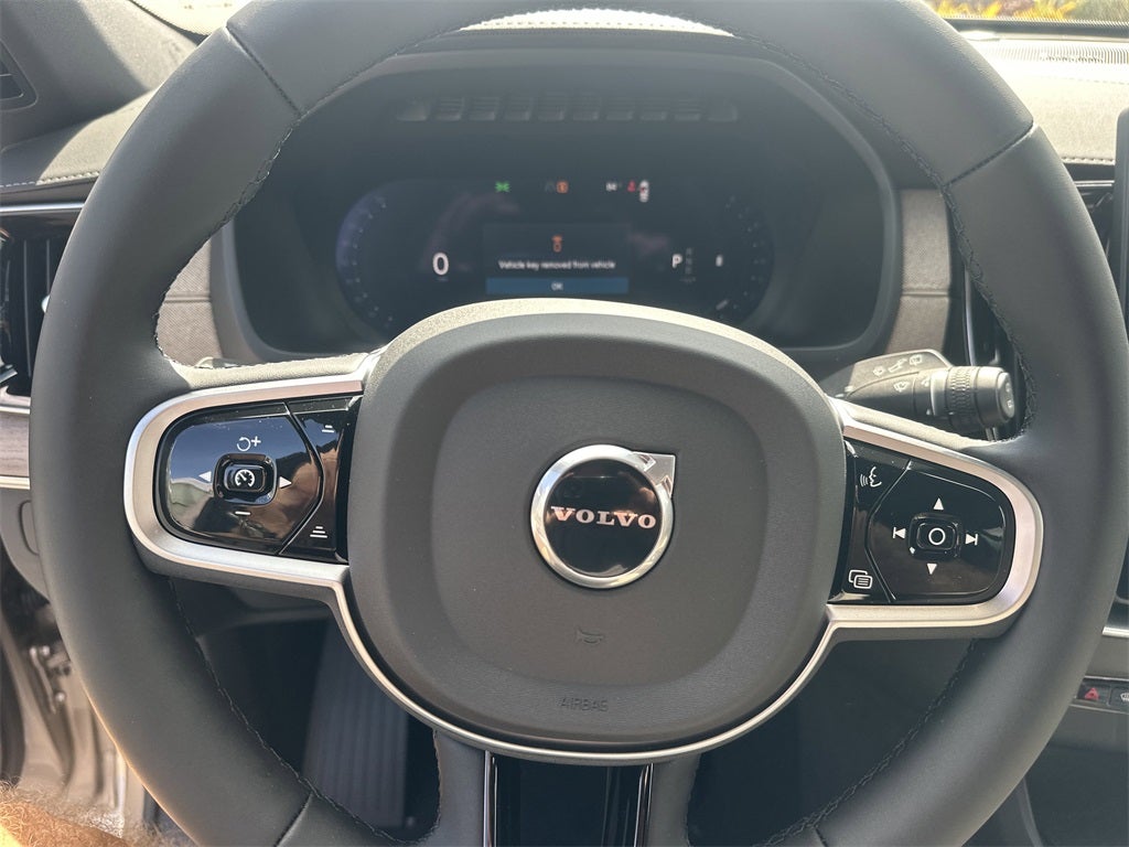 2026 Volvo XC90 B6 Plus 7-Seater