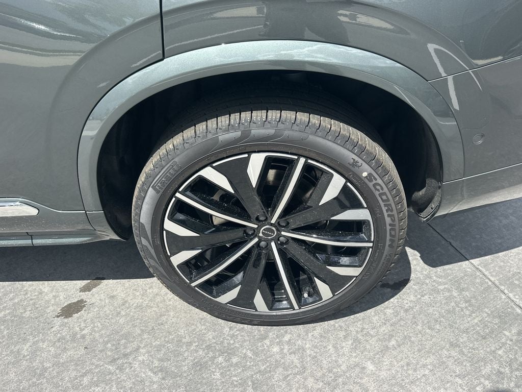 2027 Volvo XC90 B6 Plus 7-Seater