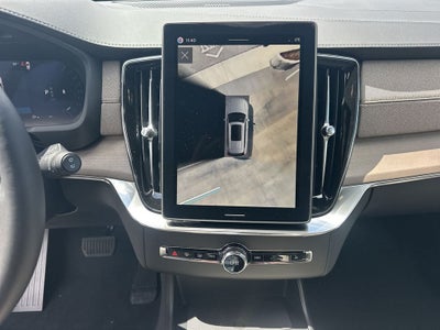 2027 Volvo XC90 B6 Plus 7-Seater