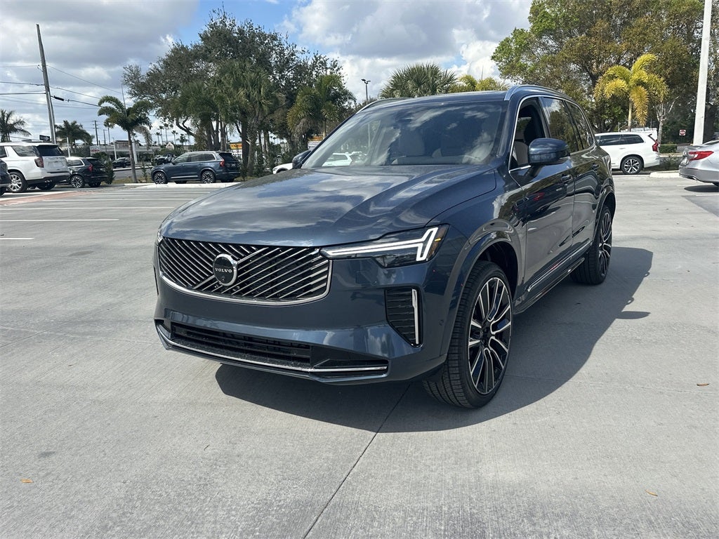 2026 Volvo XC90 B6 Plus 7-Seater
